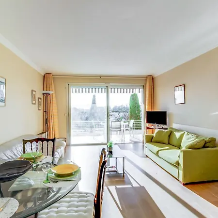 Apartment Les Hortensias By Interhome